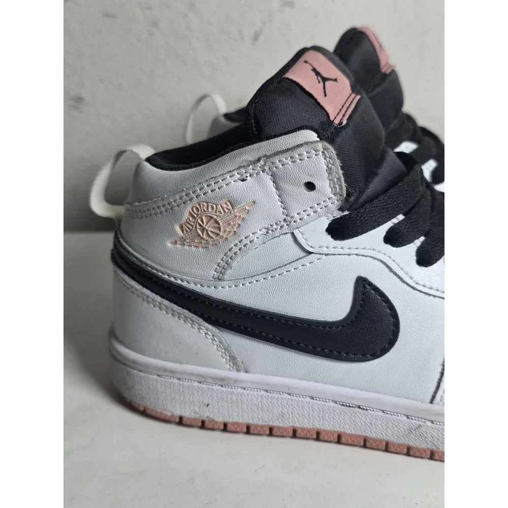 Jordan Air Jordan 1 Mid White Black Pink Sneaker Unisex Kids 1.5Y 554725-180 - Picture 2 of 11
